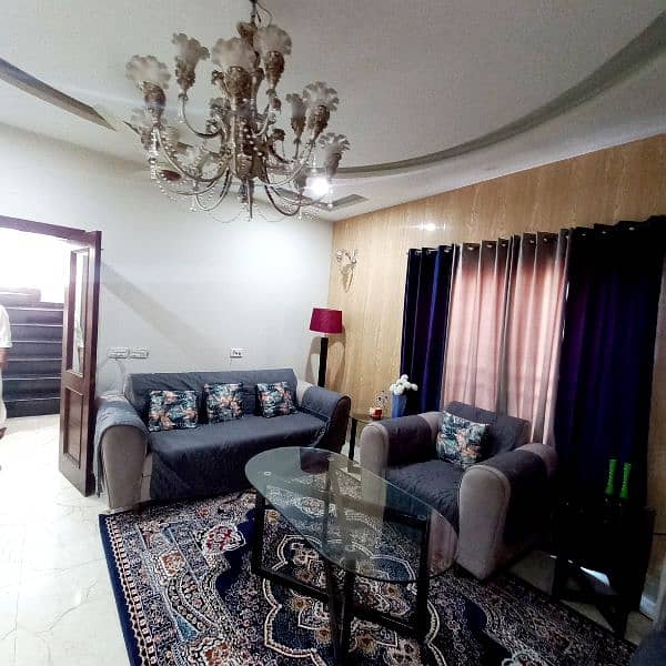 Furnished 8 marla House For Rent in Bahria Town Lahore 0