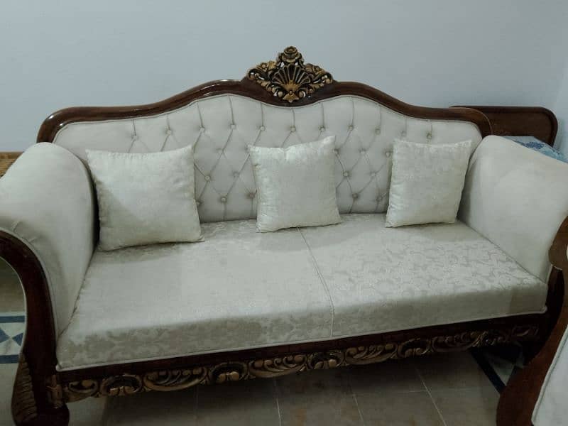 New sofa 7 seater for sale with tables 1