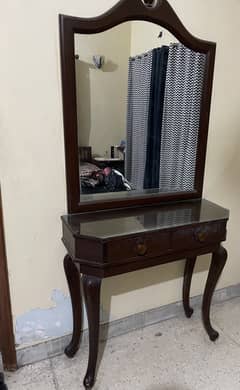 Wood dressing table