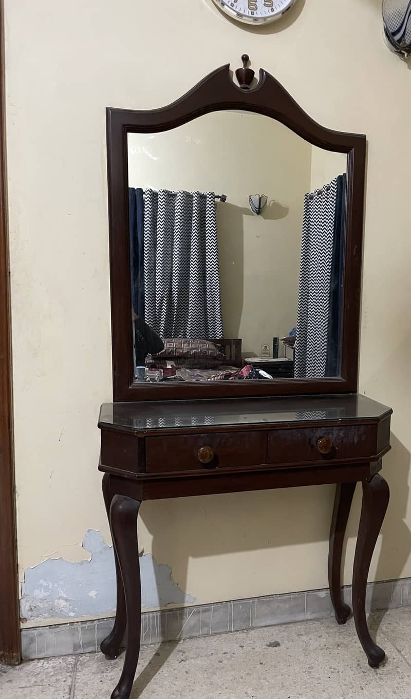 Wood dressing table 1