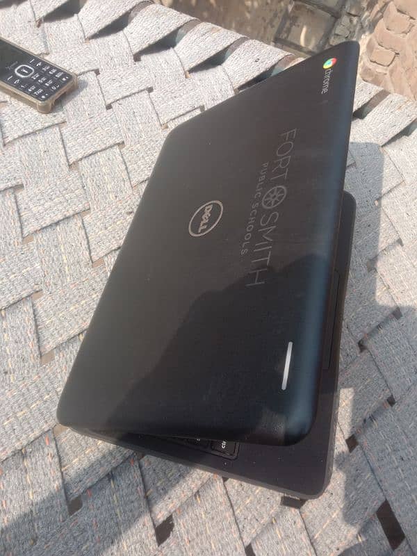 DELL 3180 TRADITIONAL LAPTOP 2