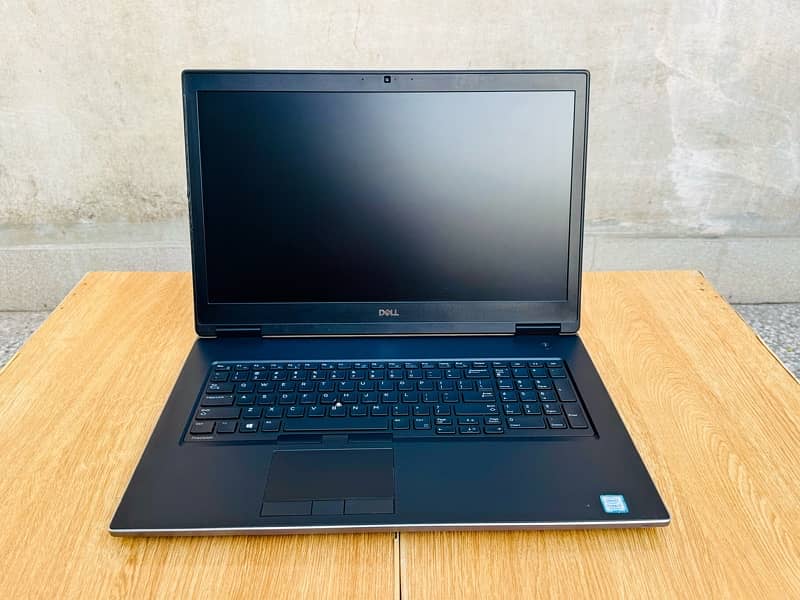 Dell Precision 7730 Workstation | Dell Core i7 Gaming Laptop Box Open 1