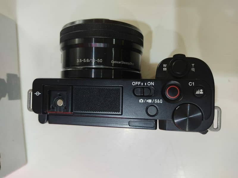 Sony Zve10 with 16-50mm lens 6