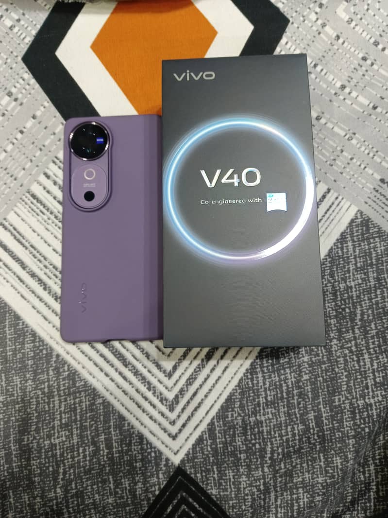 Vivo v40 purple clr 0