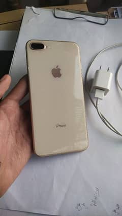 iPhone 8 Plus