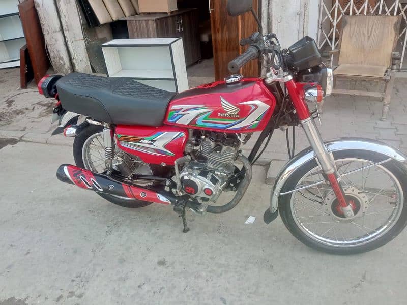 Honda 125 Model 2023 Rawalpindi Number 17