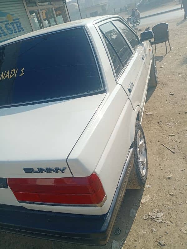 Nissan Sunny 1986 6