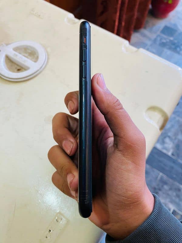 iphone XR 64 gb JV 4