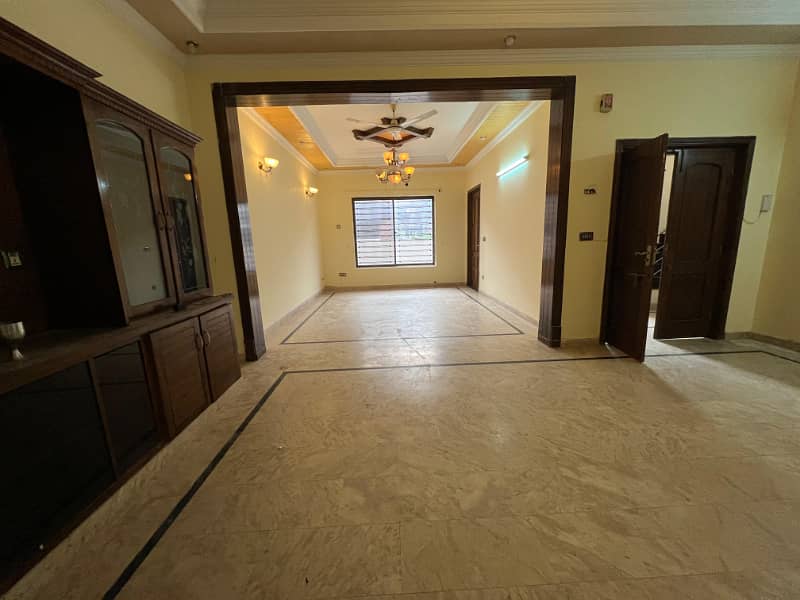 10 Marla Ground portion for Rent in G-13/4 3