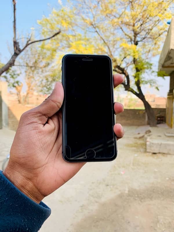 iPhone 8 64GB non Pta factory unlock 03417059154 Call 6