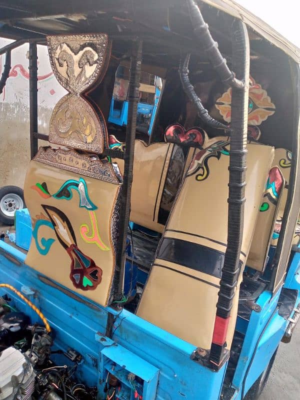 chingchi rickshaw 6 seater 3