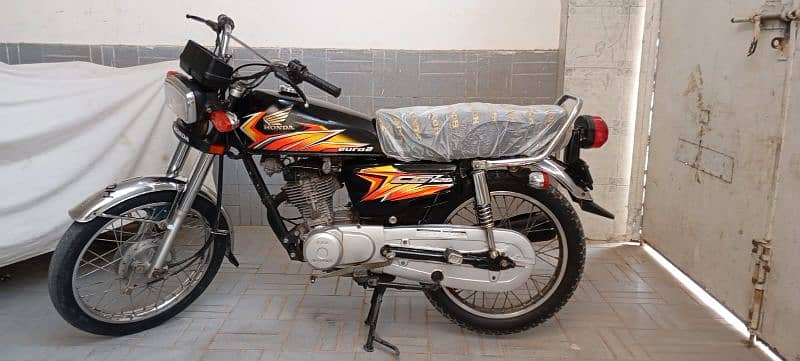 2021 Honda 125 karachi number 1