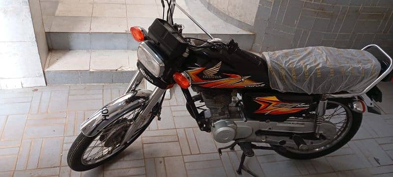 2021 Honda 125 karachi number 9