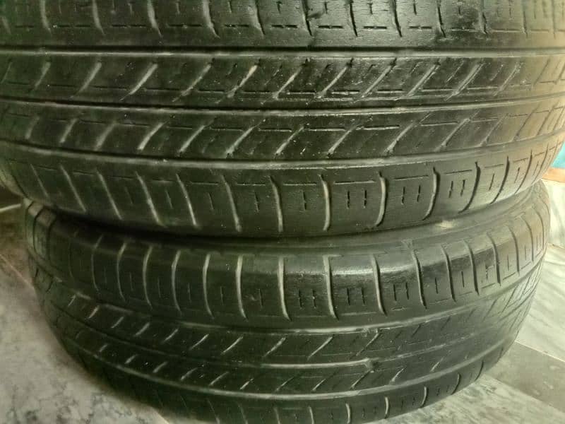 DUNLOP TYRES URGENT FOR SALE 1