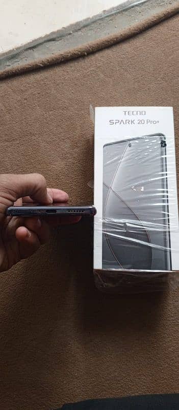 tecno spark 20 pro+  8+8 or 256 gb ram rom 6