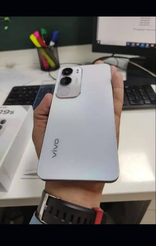 vivo 19s 6/128 GB 2