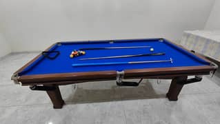 very slightly used snooker table with Taiwan quality stuff