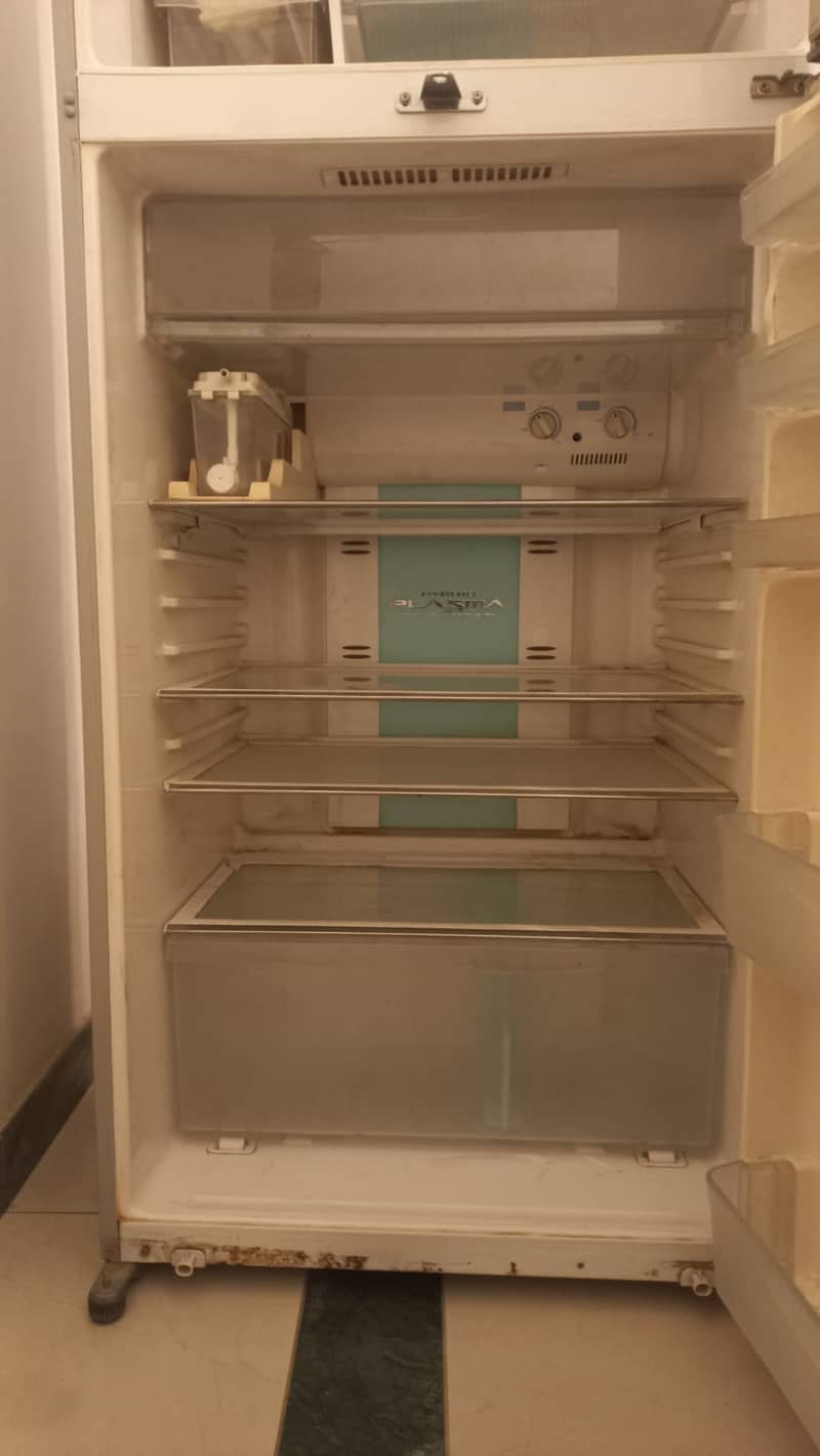 3 Fridges For sale (Imported & Local) 14