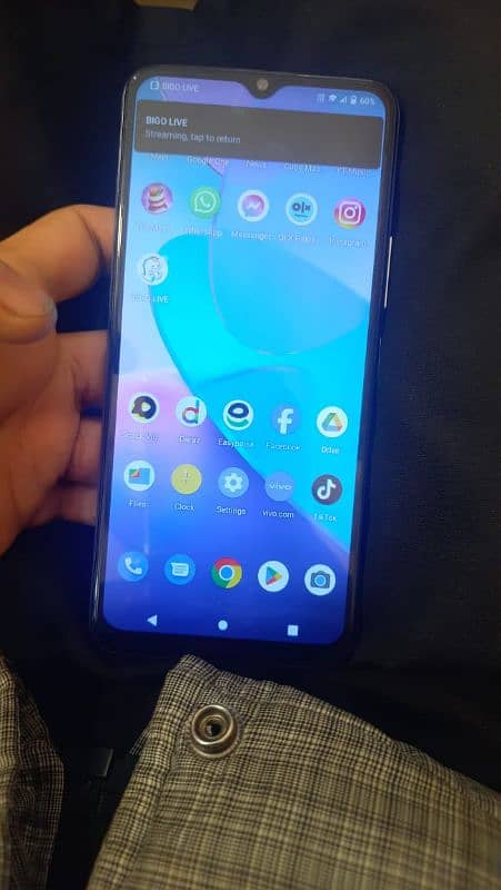 vivo y20. . . . . . 4/64 4