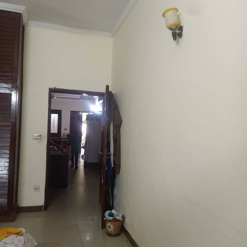 5 marla double story house prime location with 5 kva sollar of j2 blok johar town 3