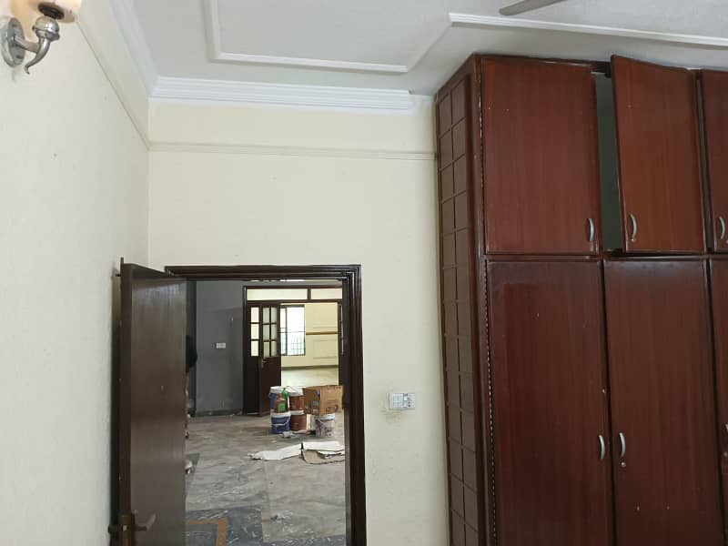 5 marla double story house prime location with 5 kva sollar of j2 blok johar town 4