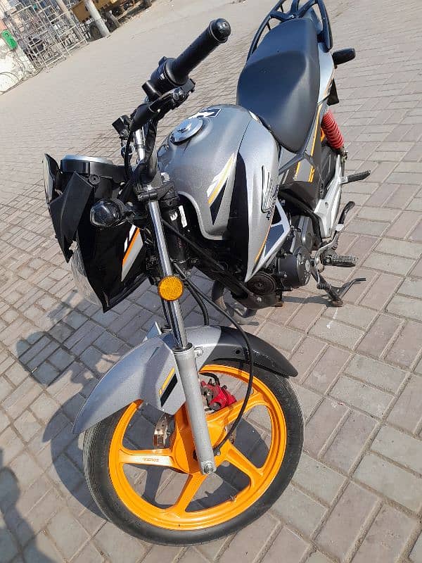 Honda cb 150f spacial idation first hand out standing bike A one bike 3