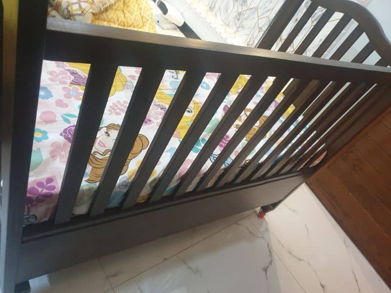 Baby crib / Baby cot just 1 week used 3