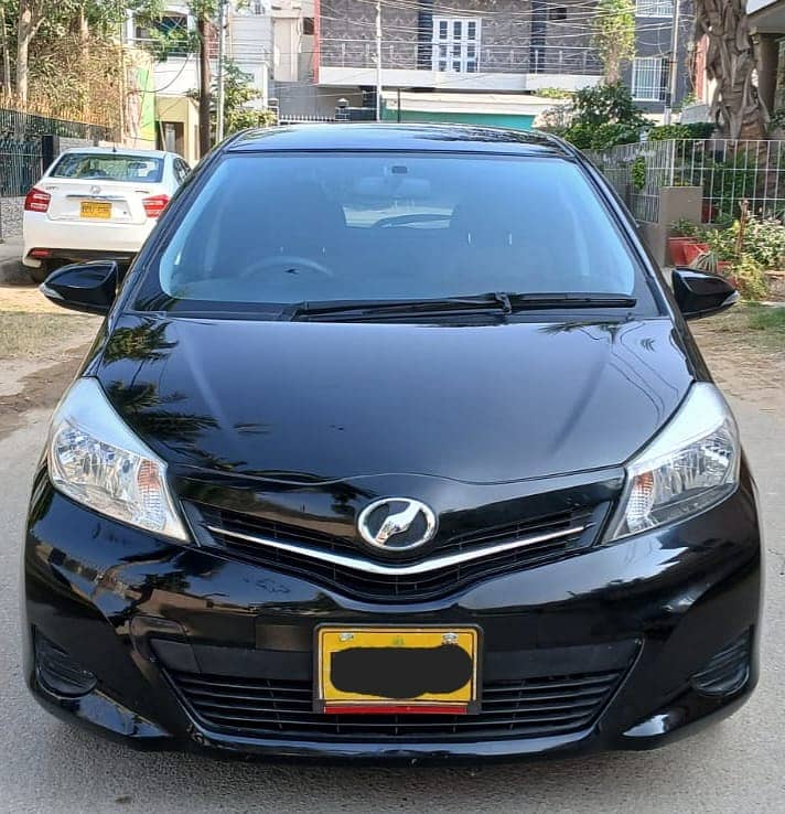 Toyota vitz Jewla 2011 reg 2015 1