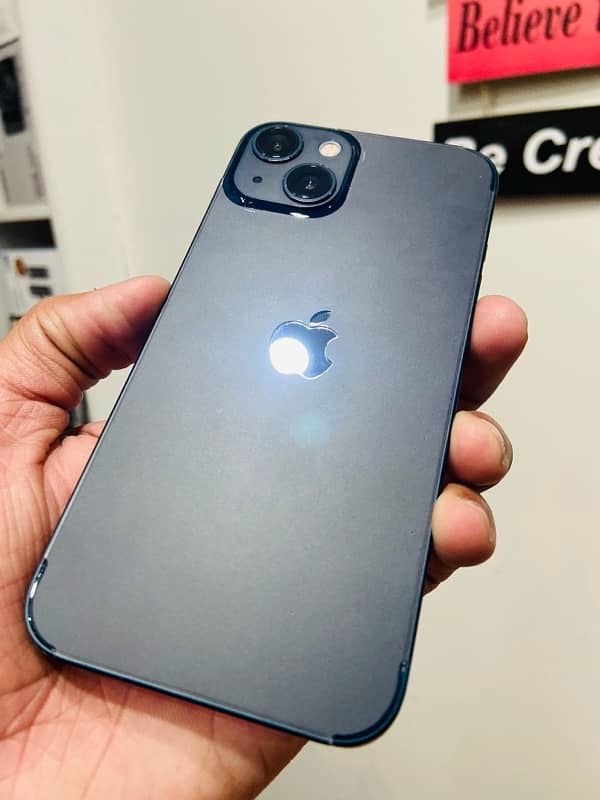 Iphone 13 128 GB black color 1