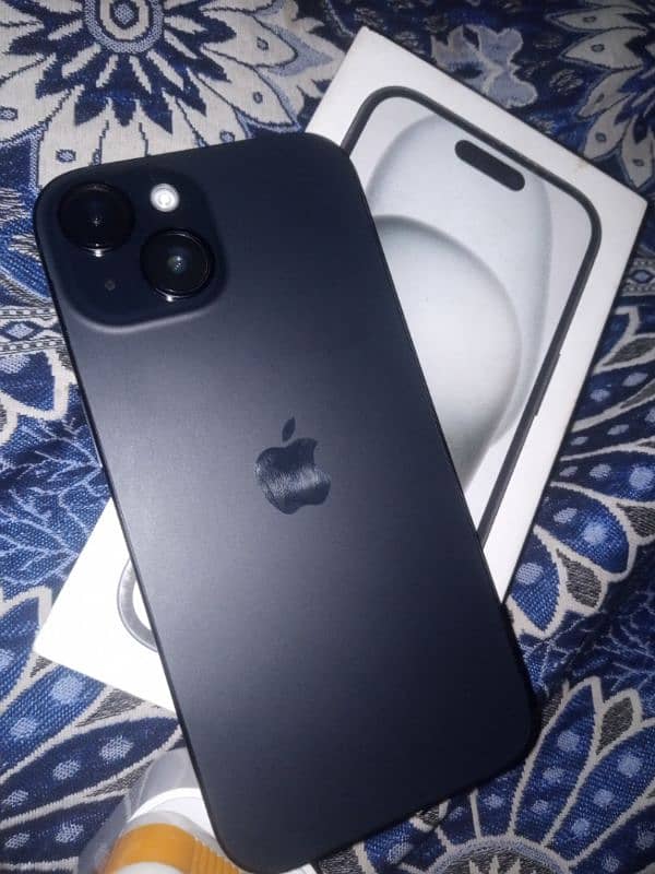 iPhone15 128GB LLA model 1