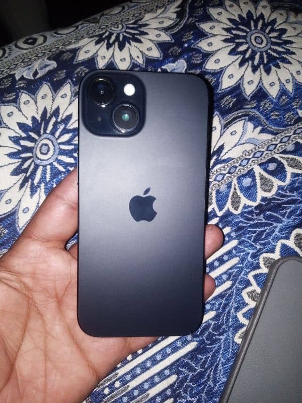 iPhone15 128GB LLA model 4