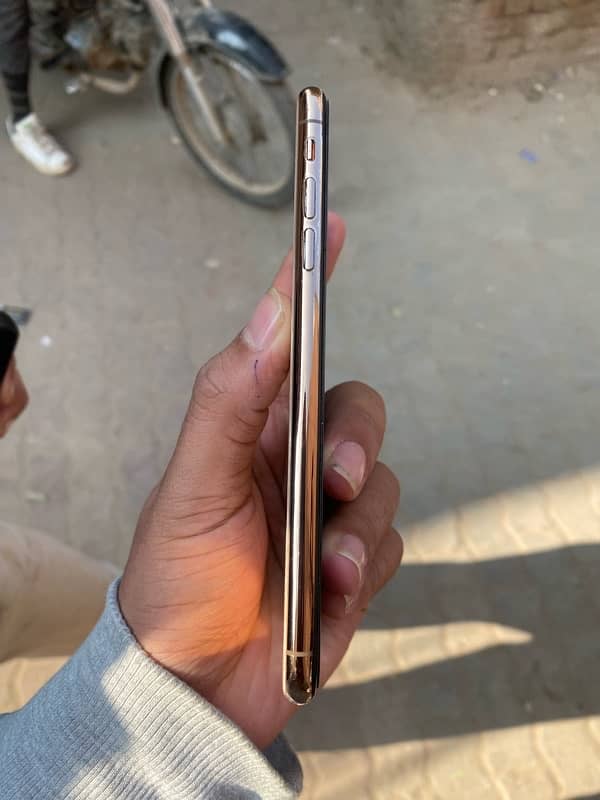 Iphone Xs Max 64 gb 6