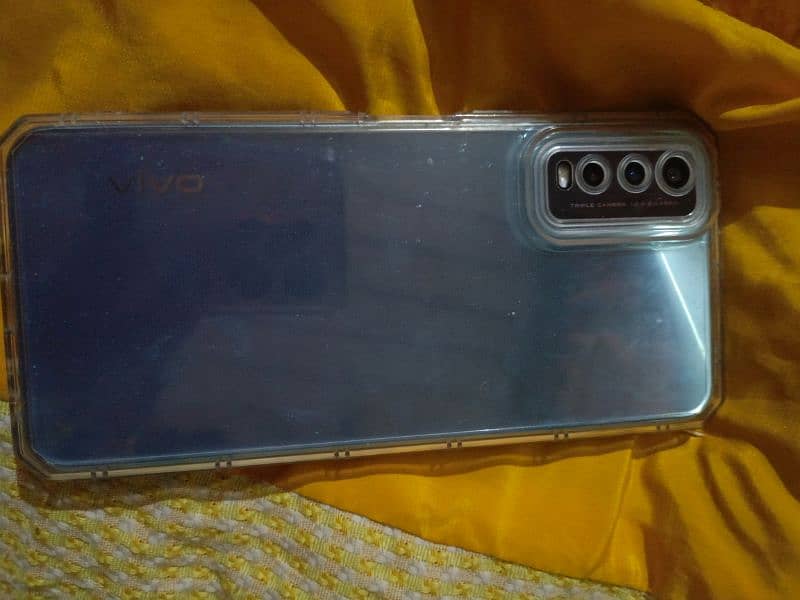 Vivo Y20S 4/128 condition 10/9 with complete box and charger 7