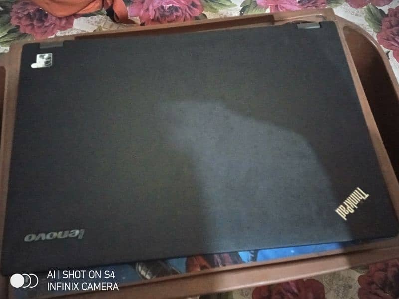 T440p core i5 4th gen 8gb ram 128 gb ssd 5