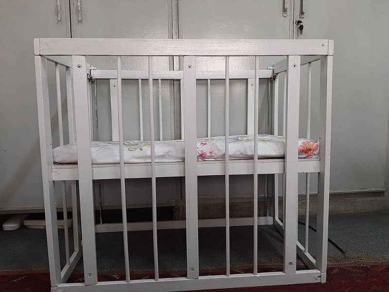 baby crib 0