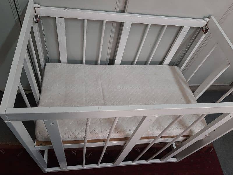 baby crib 1