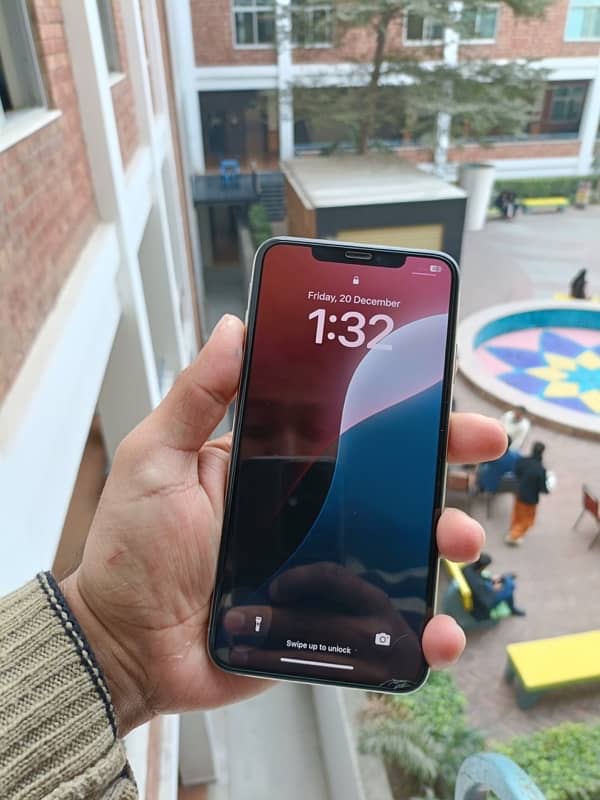 iphone xs max non PTA 64gb 1