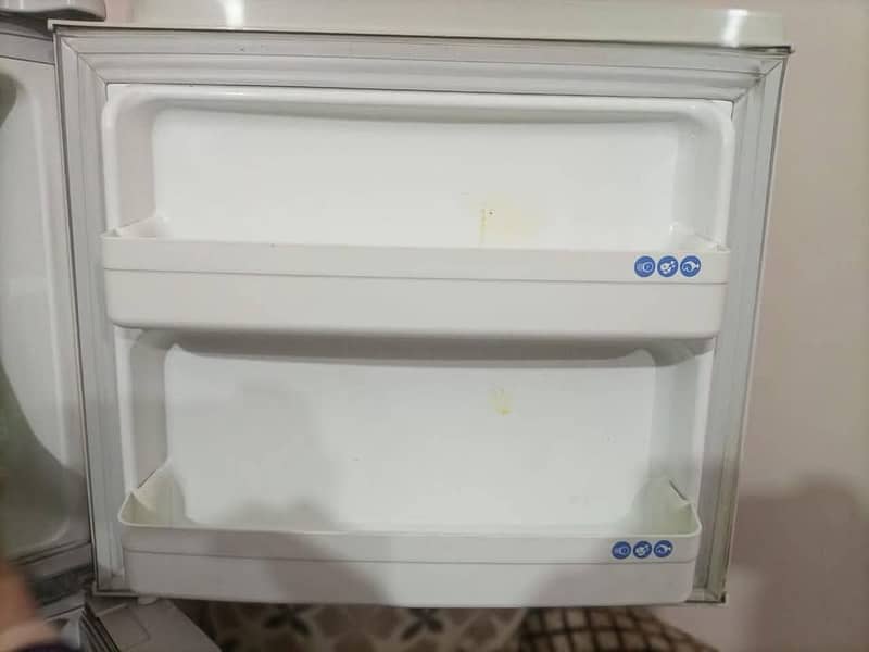 LG Refrigerator with stablizer and Wooden stand 8