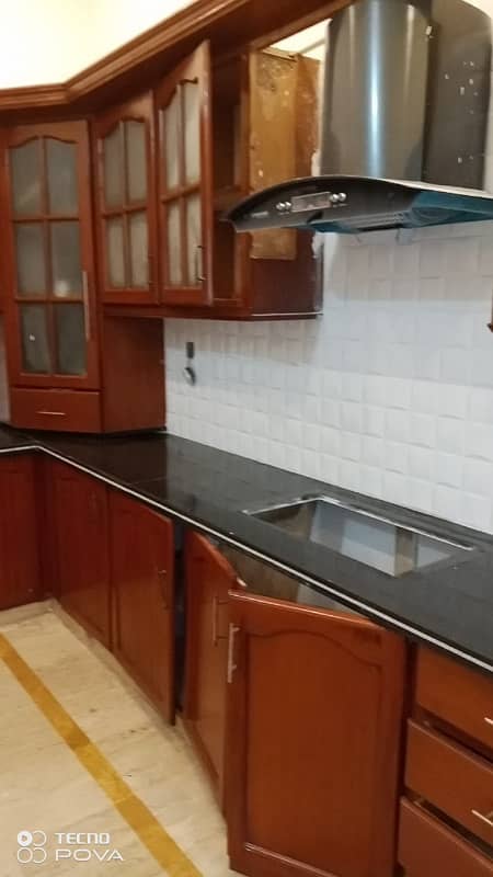 independent bungalow for rent in johar 12