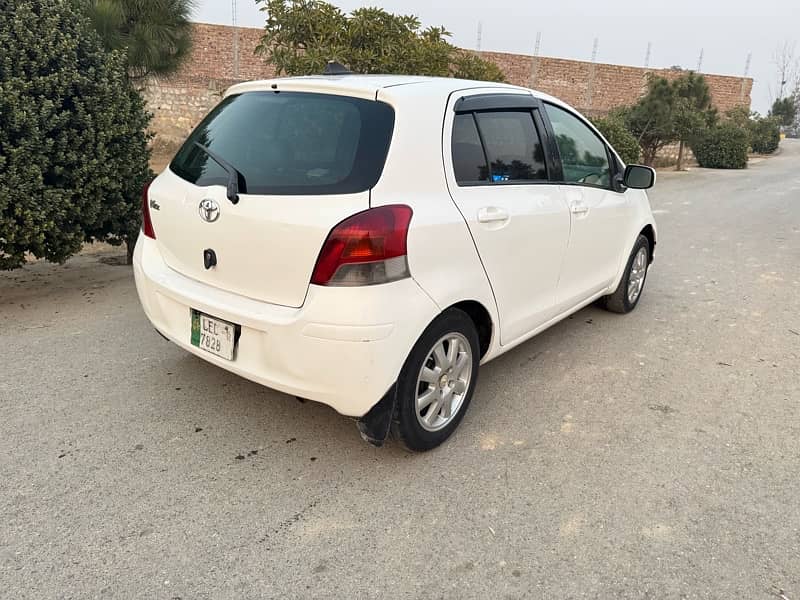 Toyota Vitz 2007 4