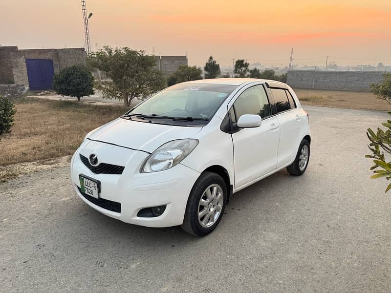 Toyota Vitz 2007 6