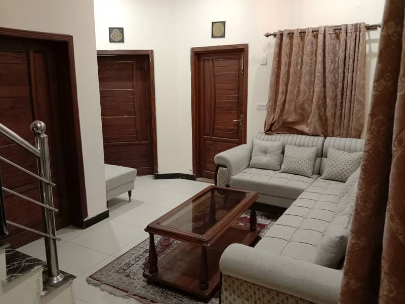 Triple story house for sale located Kurri Road Asif Colony. 3