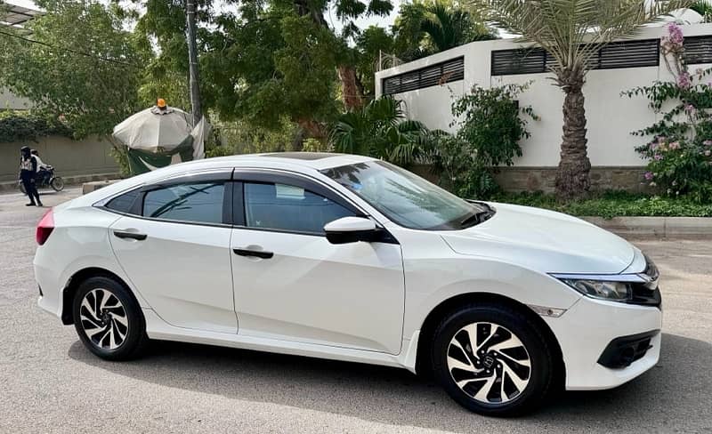 Honda Civic 2017 Oriel 1