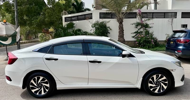 Honda Civic 2017 Oriel 2