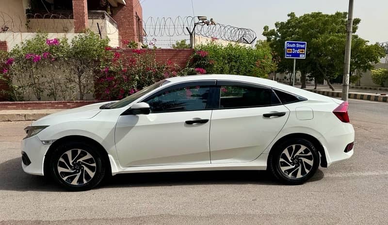 Honda Civic 2017 Oriel 4