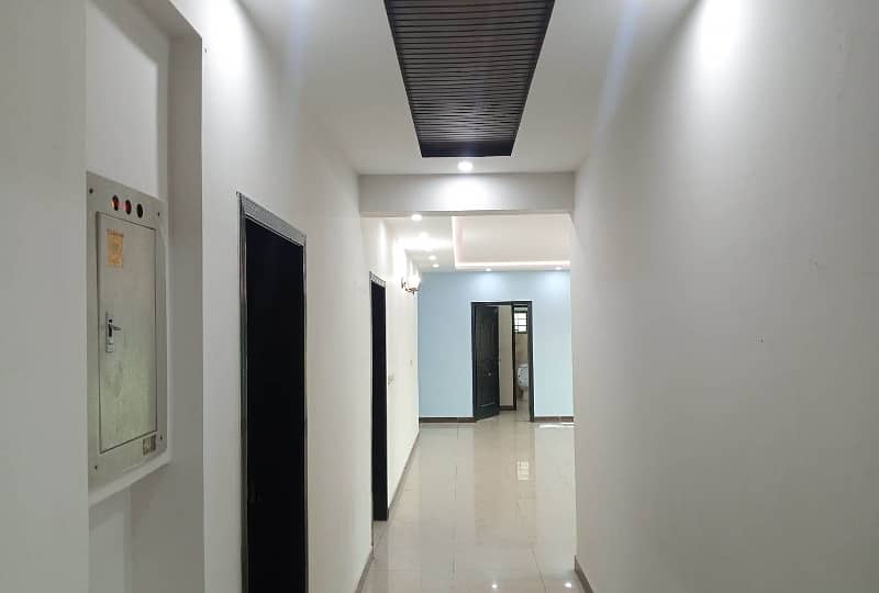 4 Bed  Apartment  Available For Rent In Askari 11 Lahore. 5