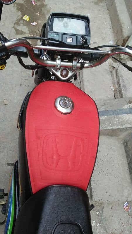 2021-2022 model bike 03280350097 wat sup nmbr 8