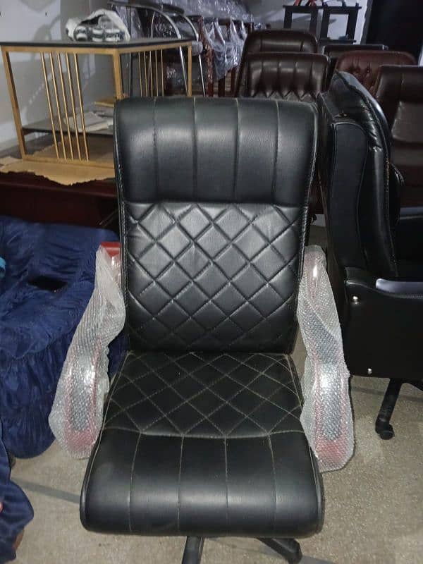 Vip office boss chair available at cash on delivery 9