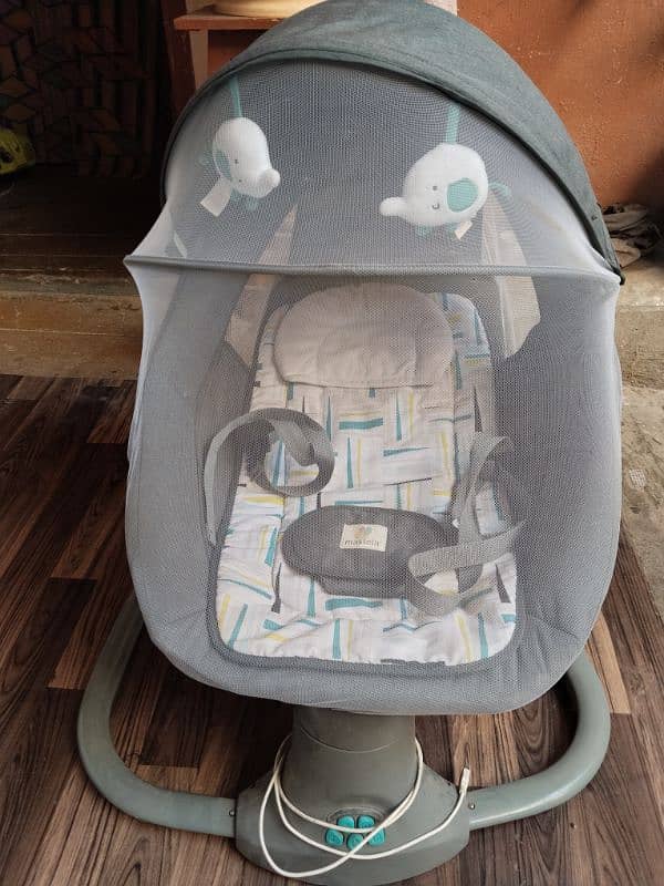 Baby Swing electric 14