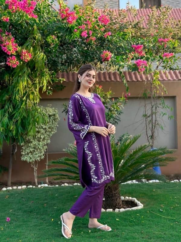 Elegant Women's Stitched Linen Shirt and Trouser Set with Mirror Work 5